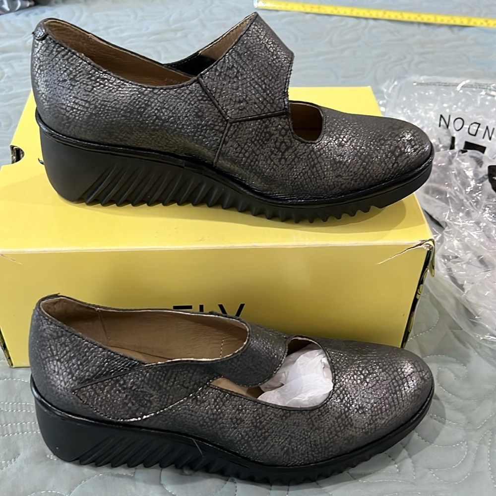 NEW FLY London shoes